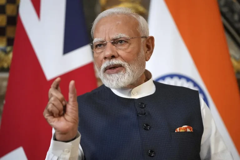 Zelenskiy Urge a Modi a Limitar el Petróleo Ruso para Reducir el Financiamiento de Rusia