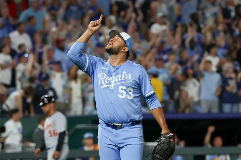 Jonrón decisivo de Bobby Witt Jr. asegura la victoria de los Royals 3-1 sobre los Tigers