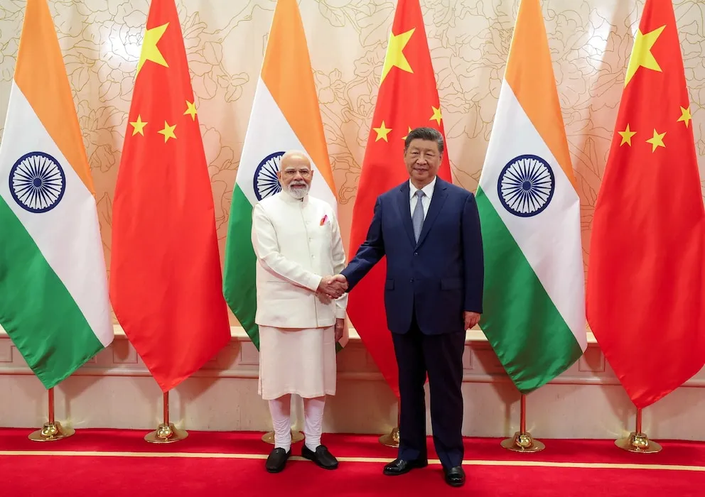 Xi Jinping y Modi prometen resolver diferencias fronterizas y definirse como “socios, no rivales”