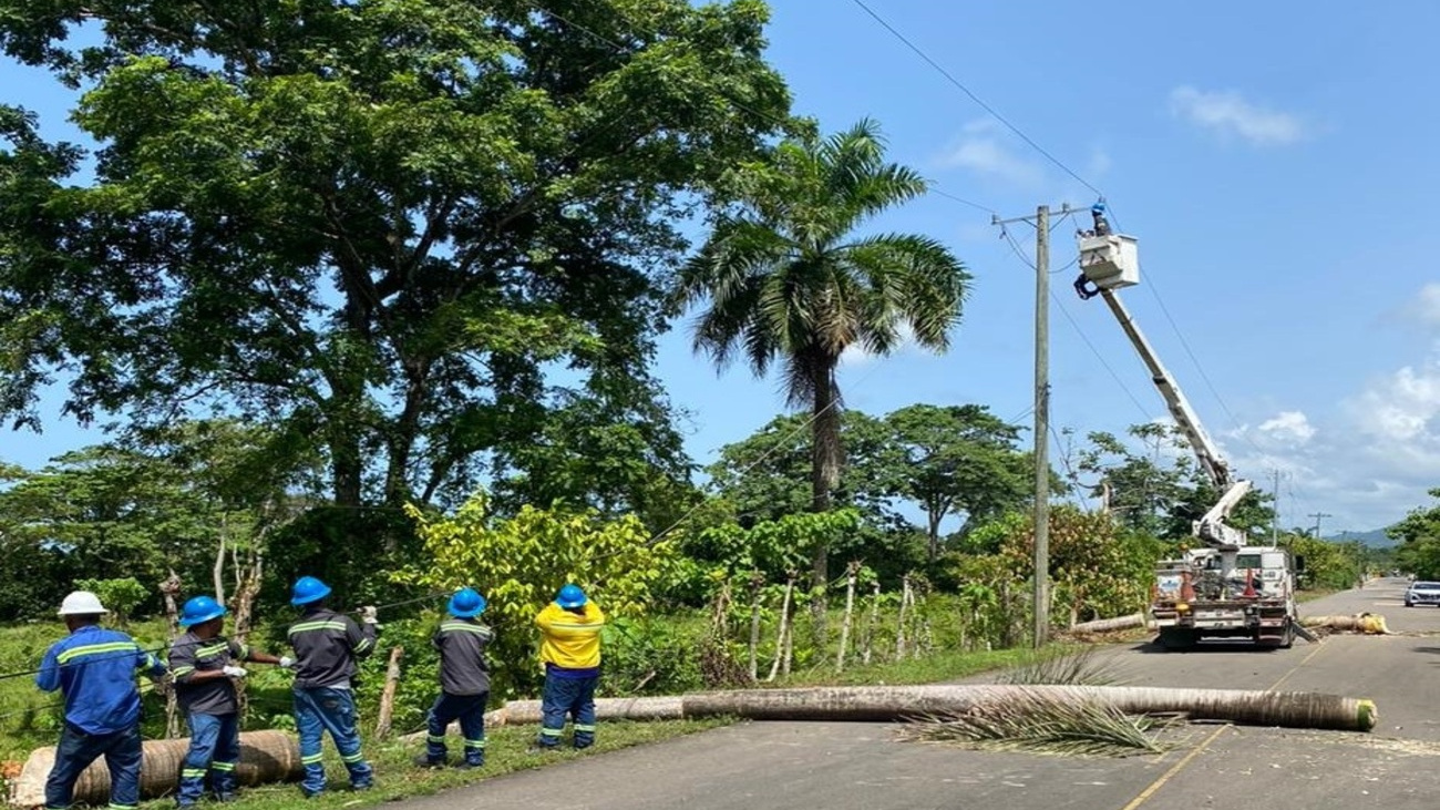 Edeeste reanuda el suministro de electricidad en Miches después de los daños provocados por protestas tumultuarias.