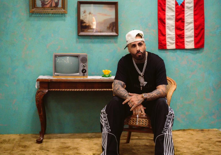 Nicky Jam llega como invitado a la residencia de Bad Bunny y canta sus éxitos