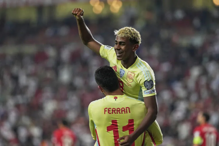 España vuelve a la cima del ranking FIFA tras 11 años