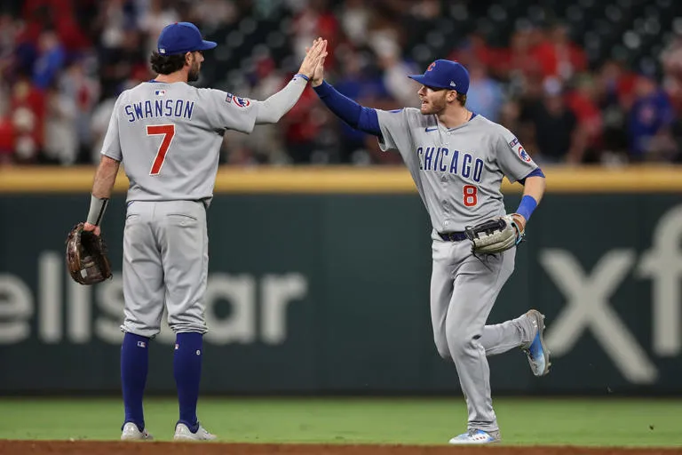 Cachorros derrotan 3-2 a los Bravos y se quedan con la serie