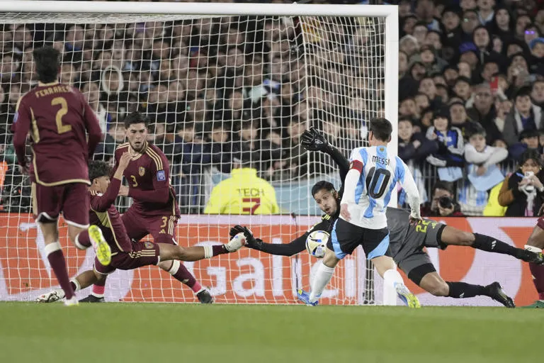 🔥 MESSI GOLEADOR DE LAS ELIMINATORIAS 🔥