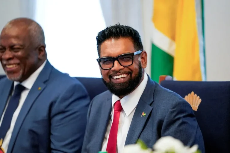 Irfaan Ali reelecto para segundo mandato en Guyana en medio del auge petrolero