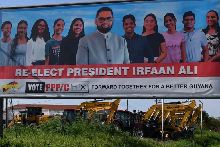 Tensión en el Esequibo: disparos desde Venezuela impactan embarcación con material electoral de Guyana