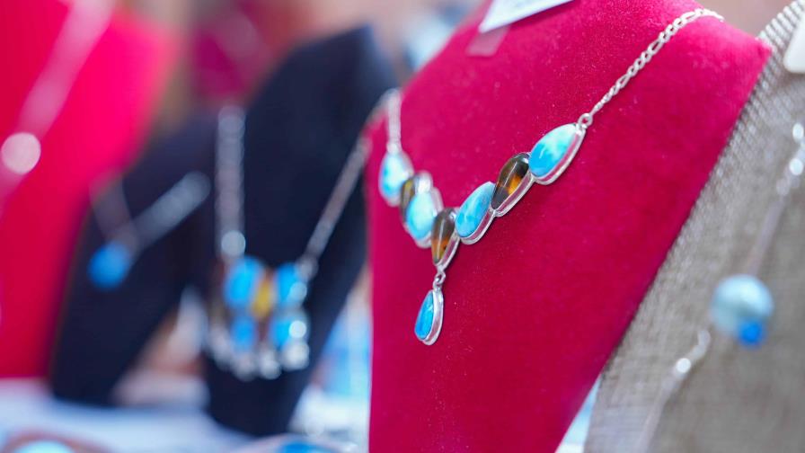 El larimar ha superado las 230,000 libras exportadas en lo que va del 2025