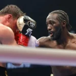 Terence Crawford fue detenido bajo la amenaza de un arma tras una parada de tráfico, 15 días después de vencer a Canelo Álvarez