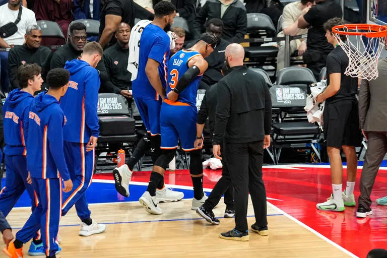 Josh Hart es expulsado en su primer juego de pretemporada con los Knicks tras lanzar el balón al caer