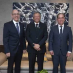 Leonardo Aguilera recibe a su homólogo del Banco Santa Cruz