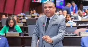 “Santo Domingo Norte está con el grito al cielo por apagones y delincuencia", asegura diputado perredeísta Ramón Raposo