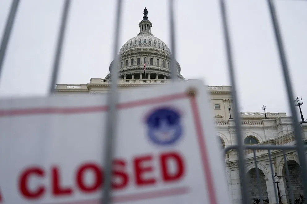 Qué agencias funcionan, quiénes siguen trabajando y qué servicios se suspenden durante el shutdown en EE. UU.