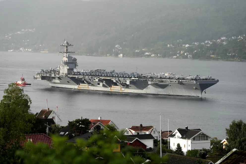 **🚢 ¡DESPLIEGUE SIN PRECEDENTES EN EL CARIBE! 🚢 El USS Gerald Ford y su grupo de ataque se movilizan del Mediterráneo al Caribe