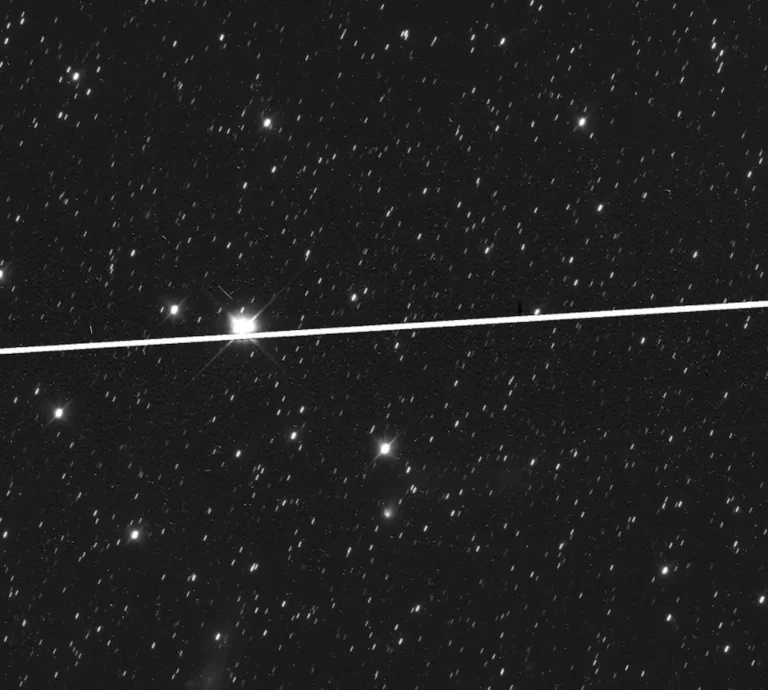 🛰️¡INVASIÓN CÓSMICA EN MARCHA!🛰️ Científico de Harvard sostiene que el cometa 3I/’Oumuamua es en realidad un visitante interestelar inteligente