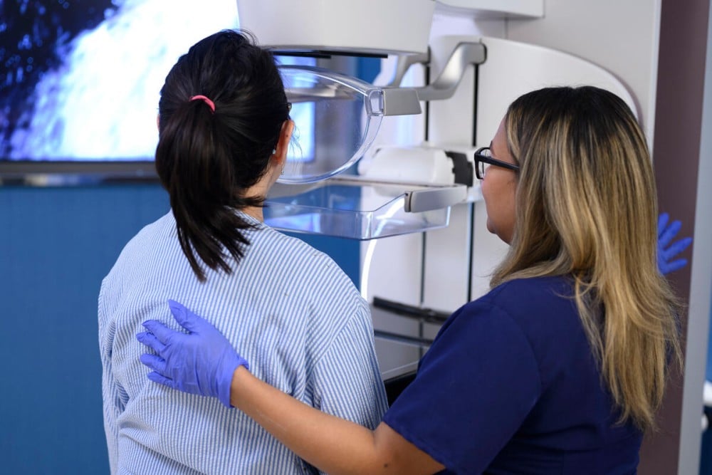 La densidad mamaria afecta el 50% de todas las mujeres, según estudio