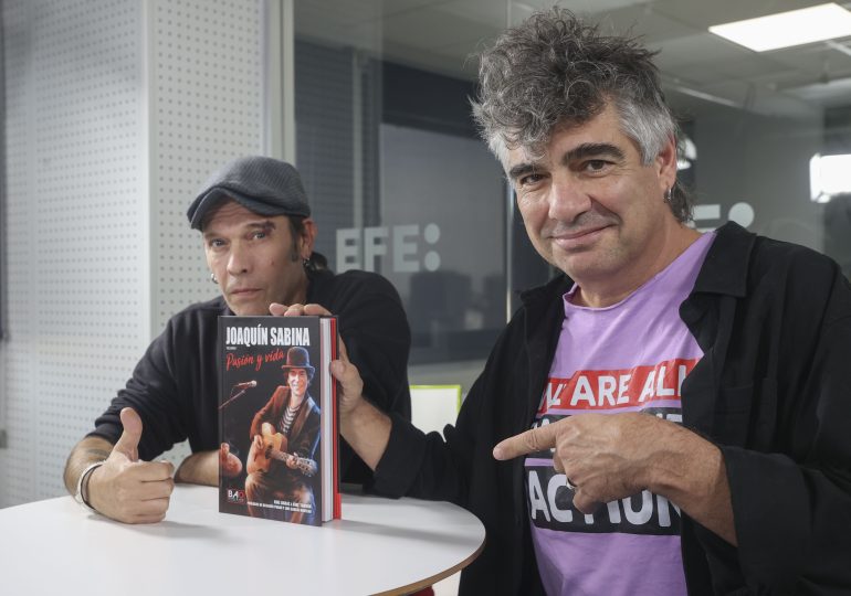 Joaquín Sabina ya tiene su personaje y vida en un cómic