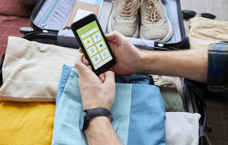 ✈️ Las apps de viajes reinventan el mercado en 2025: IA, retargeting y valor real para el usuario