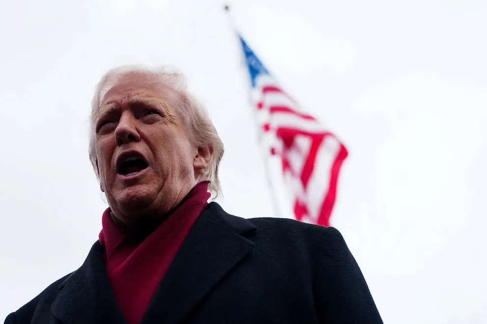 ¡ANTICIPO ARANCELARIO! Trump aguarda el fallo de la Corte Suprema sobre los aranceles y prevé pagos que “alcanzarán niveles históricos” 🇺🇸📉