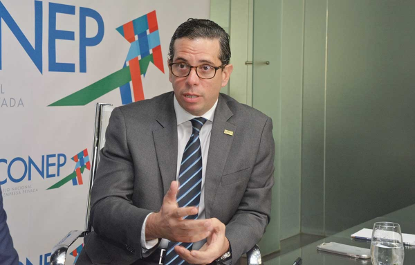 Empresarios acusan diputados no discutir la reforma laboral