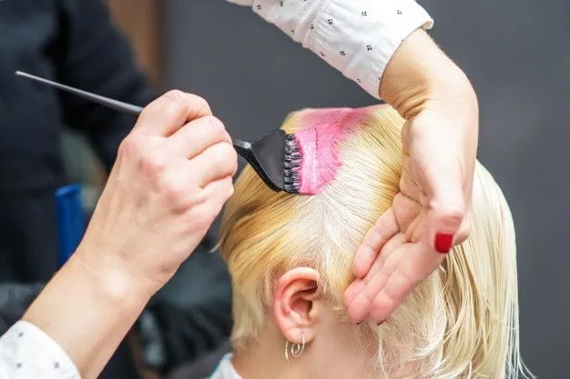 Vetan productos para el cabello e insumos médicos por riesgos de salud