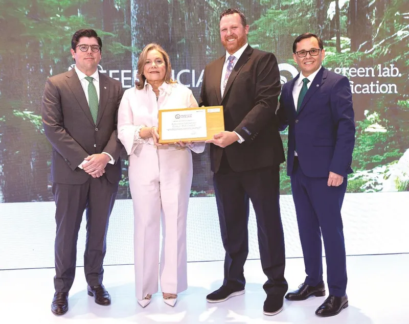 🌱 “¡UN HITO VERDE! Referencia Laboratorio Clínico recibe la certificación internacional My Green Lab”
