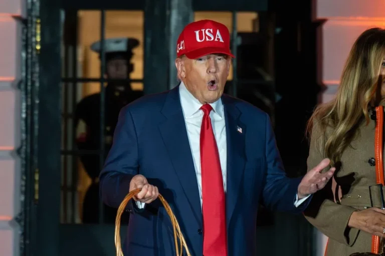 🌆 **“¡Nueva York no sobrevivirá!” Donald Trump advierte sobre la candidatura de Zohran Mamdani y pide votar por Andrew Cuomo como alcalde