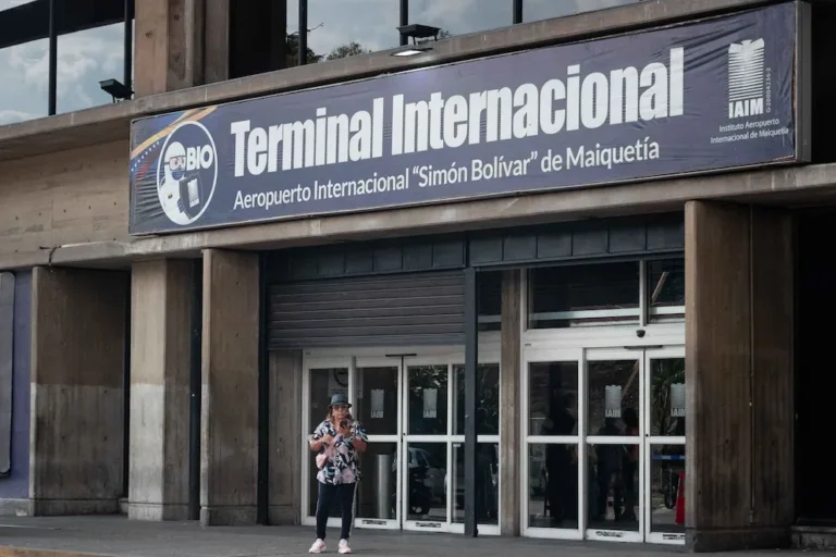 ⚠️ “Venezuela ordena a aerolíneas internacionales reanudar vuelos en 48 horas o se les retirarán los permisos”