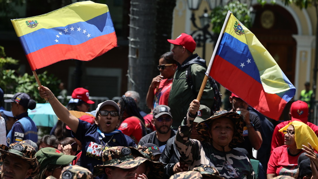 Maduro revela lo que haría "la clase obrera" en caso de una agresión armada de EE.UU.