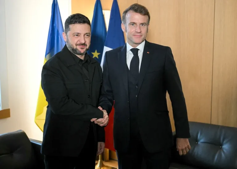 🛡️ Volodímir Zelensky viaja a París para sellar un acuerdo clave que fortalecerá la defensa aérea de Ucrania frente a los ataques rusos ✈️