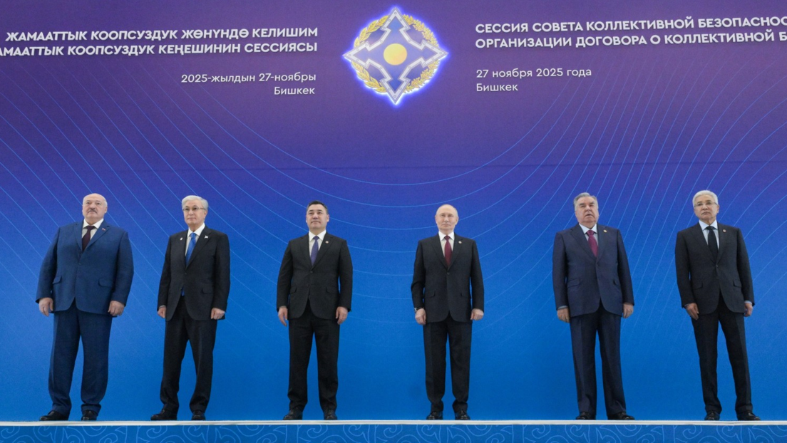 Putin propone lanzar un gran programa para dotar a las fuerzas de la OTSC con armas modernas rusas
