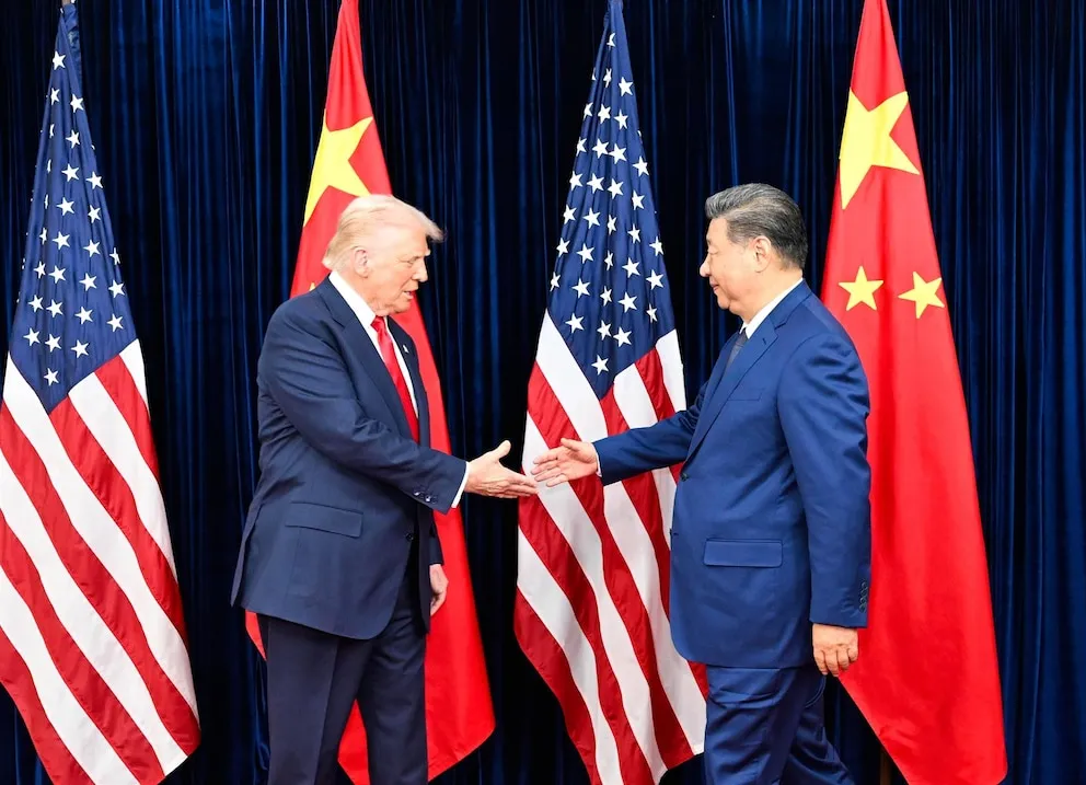 🌐🤝 EE.UU. y China anuncian suspensión de 1 año en tasas portuarias mutuas para rebajar tensiones comerciales