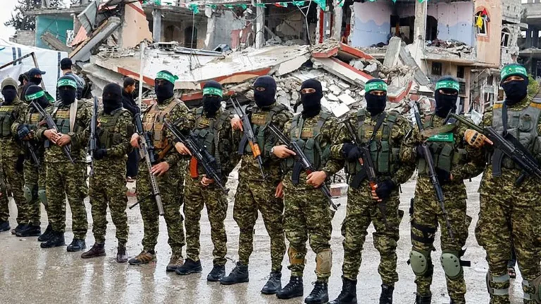 🚨🇮🇱 OTRO HITO EN EL CONFLICTO: EL Ejército de Defensa de Israel RECIBE EL CUERPO DE UN REHÉN MÁS EN MANOS DE Hamas TRAS INTERVENCIÓN DE Comité Internacional de la Cruz Roja
