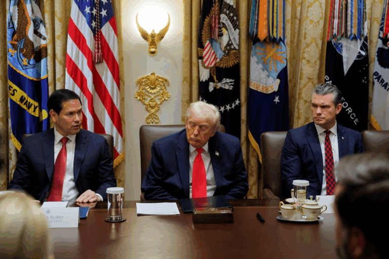 🚨 ALERTA MÁXIMA: Trump anuncia operativos “en tierra” contra el narcotráfico en Venezuela — “Sabemos dónde viven” ⚠️🇺🇸