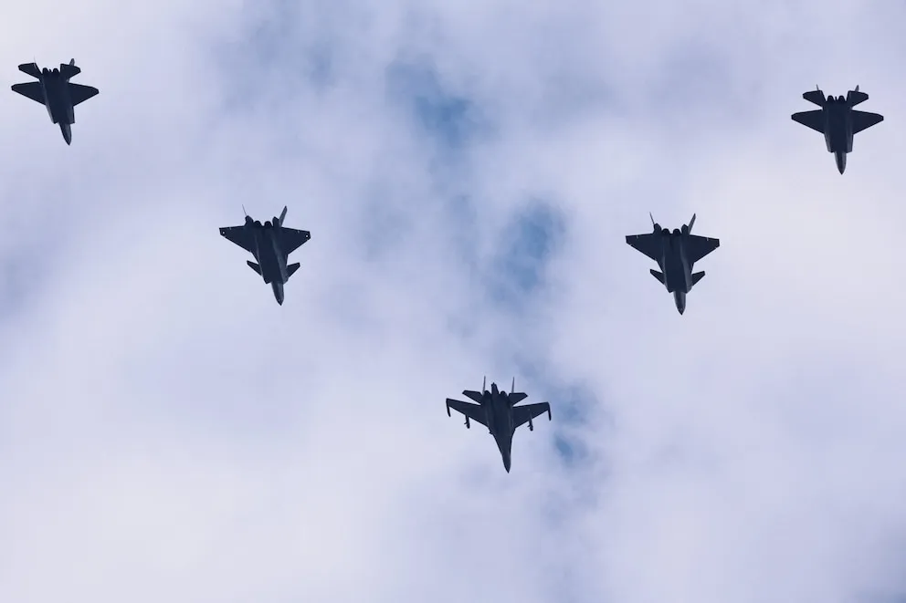 ESCALADA HISTÓRICA: TAIWÁN DETECTA 130 AERONAVES CHINAS EN UN SOLO DÍA TRAS EL CIERRE DE MANIOBRAS DE PEKÍN
