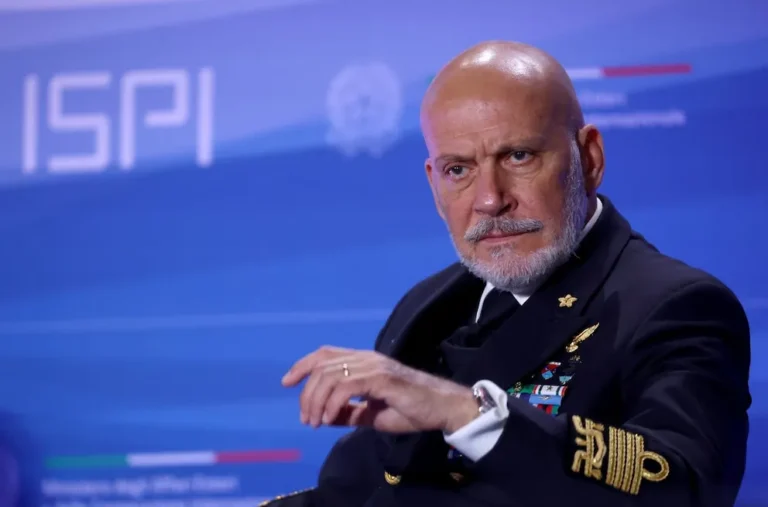 ALERTA: La OTAN evalúa endurecer su postura ante la guerra híbrida de Rusia ⚠️🌍