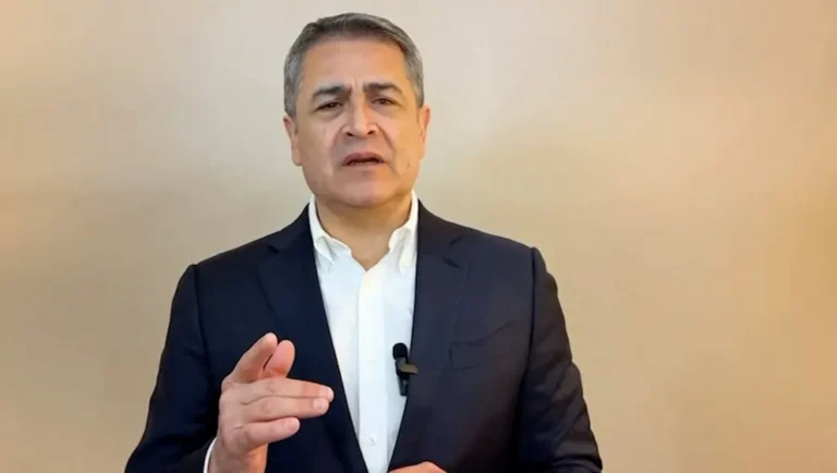 JUAN ORLANDO HERNÁNDEZ DESCARTA REGRESAR A HONDURAS EN MEDIO DE LA CRISIS ELECTORAL 🇭🇳⚠️
