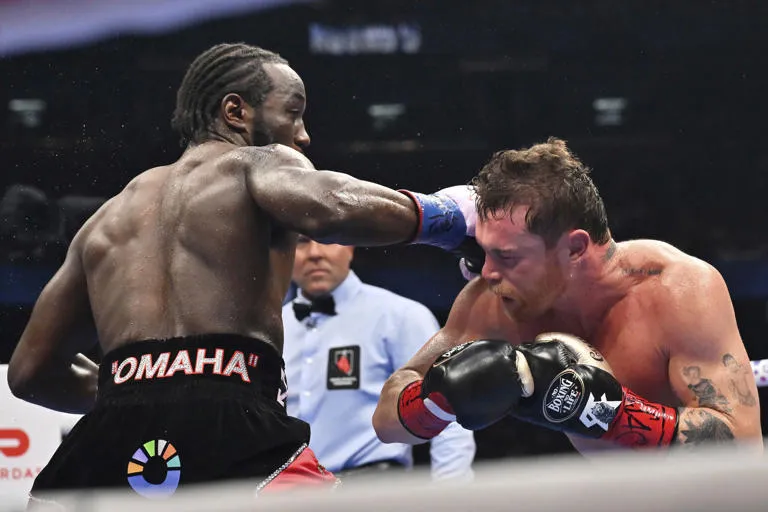 🔁 Canelo va por revancha: tras derrota busca repetir contra Crawford por falta de opciones