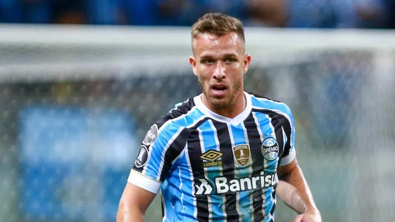 🇧🇷 El renacer de un talento: Arthur Melo eclipsa el Brasileirão con su mejor versión ⚽✨
