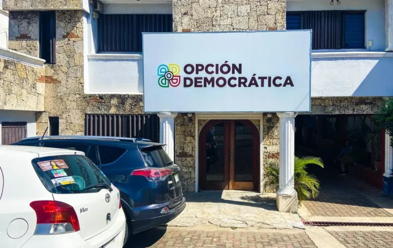 OD protesta frente Procuraduría contra la corrupción en Senasa