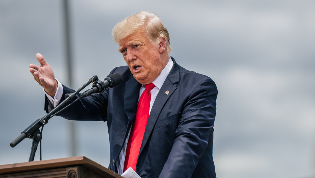 Trump nombra países que considera "agujeros infernales"