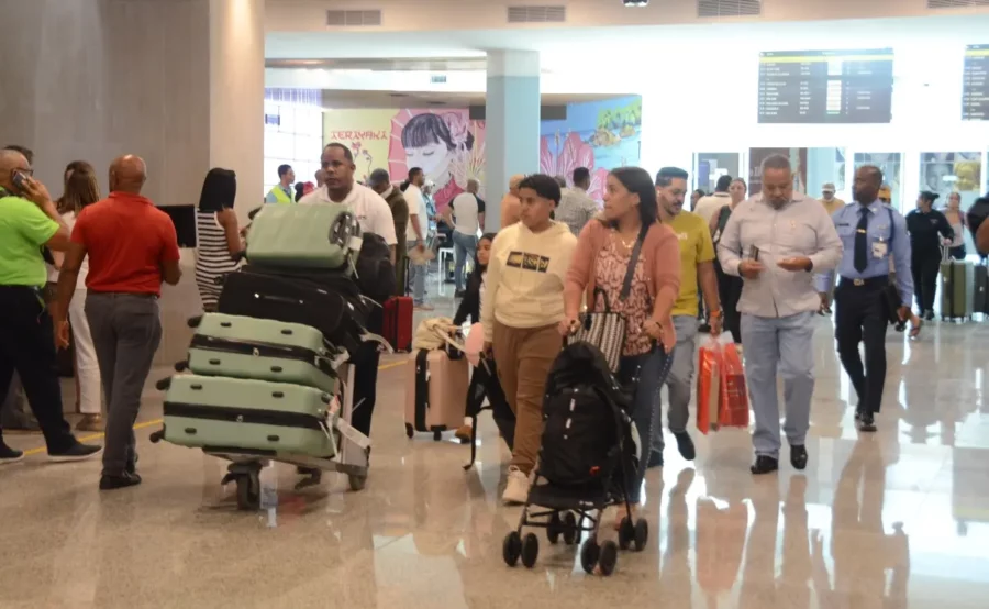 Diciembre de récords: Más de 147,000 viajeros ya aterrizaron en RD