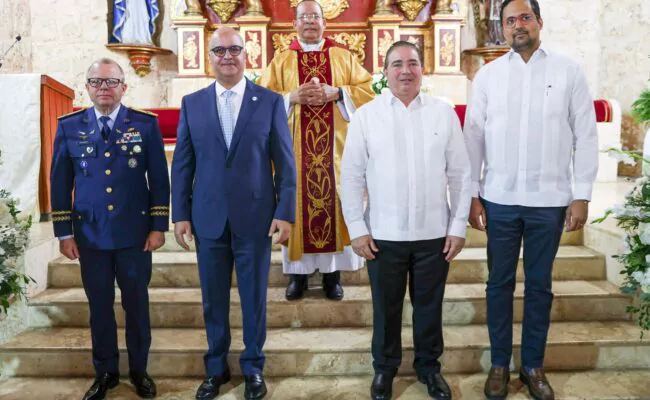 Igor Rodríguez reafirma compromiso en mejoras de la Aviación Civil Dominicana; encabezó actos y agradeció a colaboradores del IDAC