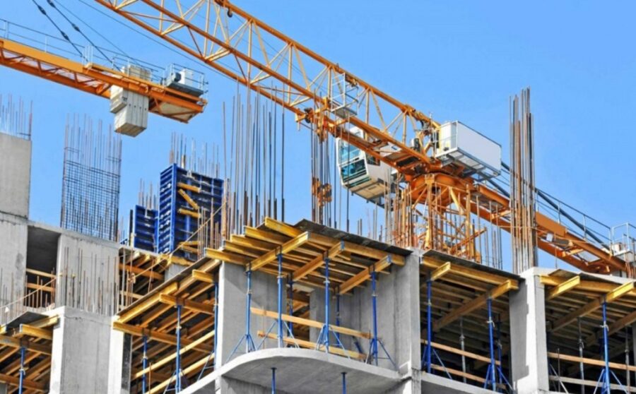 Las altas tasas de interés frenaron crecimiento del sector construcción