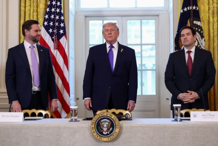"TODOS VAN A ESTAR FELICES": TRUMP ANALIZA LA TRANSICIÓN EN VENEZUELA Y ANUNCIA REUNIÓN CON MARÍA CORINA MACHADO