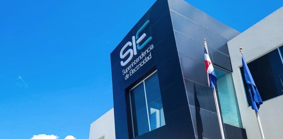 Energías renovables en RD: el nuevo reglamento que simplifica el acceso a la generación solar
