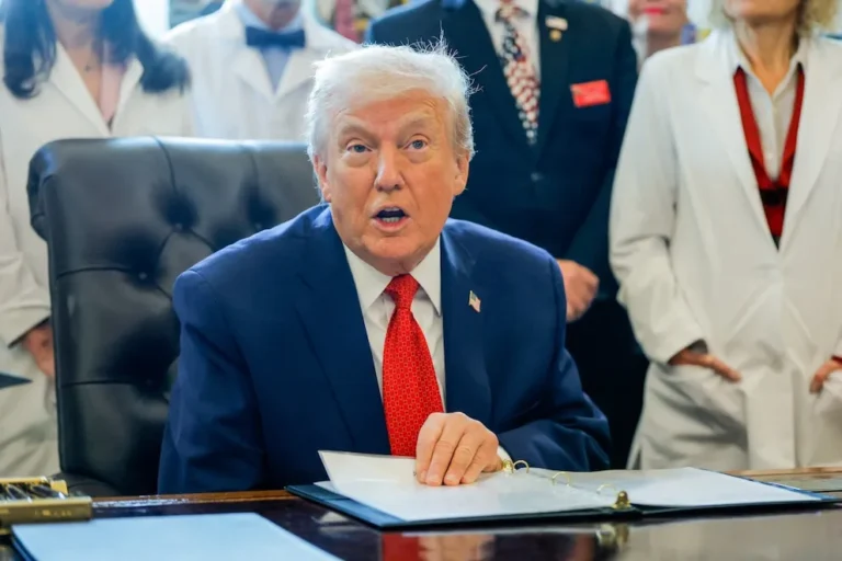 TRUMP DEFINE EL FUTURO ENERGÉTICO: REUNIÓN CLAVE CON PETROLERAS PARA ACCEDER A LAS RESERVAS DE VENEZUELA