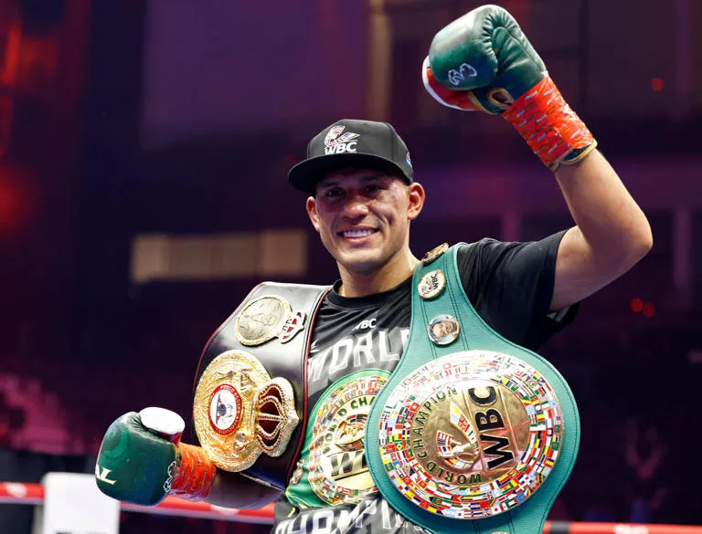 : BENAVIDEZ REESCRIBE LA HISTORIA: EL "MONSTRUO" ABANDONA LA SOMBRA DEL CANELO Y APUNTA A LA CONQUISTA DEL PESO CRUCERO