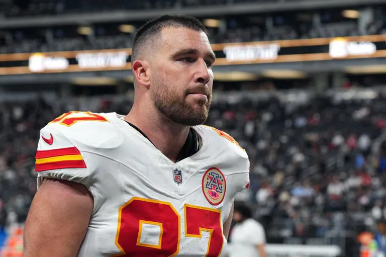 EL FIN DE UNA ERA: TRAVIS KELCE ROMPE EL SILENCIO SOBRE SU RETIRO TRAS UN FINAL "MISERABLE"