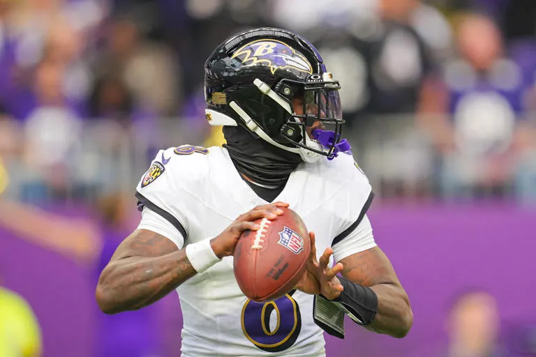 "Al cien por ciento": Lamar Jackson confirma su regreso para el duelo de vida o muerte ante los Steelers