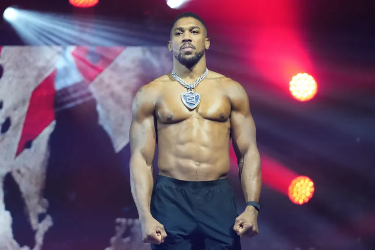 "El guardián de mis hermanos": El desgarrador mensaje de Anthony Joshua tras la tragedia en Nigeria